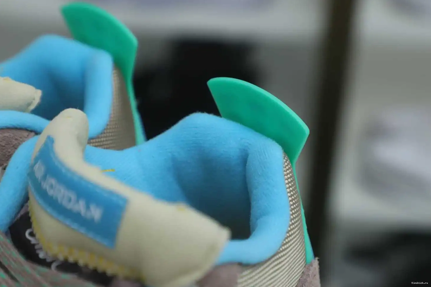 4 JORDAN LA RETRO HAZE' UNION AIR Kimikick X 'TAUPE 0406